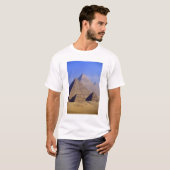Afrika, Ägypten, Kairo, Gizeh. Pyramiden T-Shirt (Vorne ganz)
