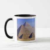 Afrika, Ägypten, Kairo, Gizeh. Pyramiden Tasse (Links)