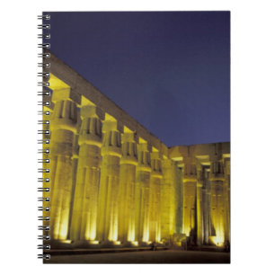 Afrika, Ägypten, Luxor. Sonnenhof von Amenhotep Notizblock