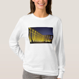 Afrika, Ägypten, Luxor. Sun Court of Amenhotep T-Shirt