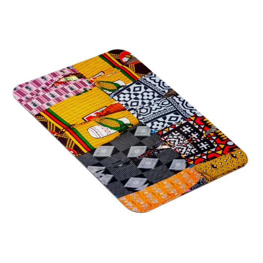 Afrika, Angola, Benguela. Farbige Pants Magnet (Rechte Seite)