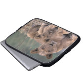 Afrika, Botswana, das Okavango-Delta. Löwen Laptopschutzhülle (Vorne Knopf)