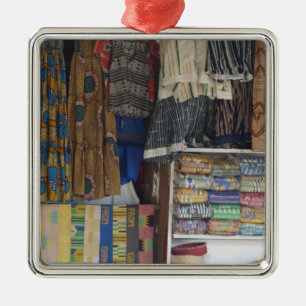 Afrika, Ghana, Accra. Accra Textil & Kunsthandwerk Ornament Aus Metall