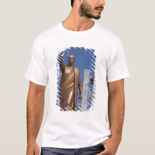 Afrika, Ghana, Accra. Nkrumah Mausoleum, endgültig T-Shirt