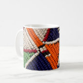 Afrika, Kenia. Maasai-Stammesperlen Kaffeetasse (Vorderseite Links)