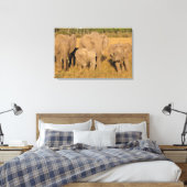 Afrika, Kenia, Masai Mara. Afrikanischer Elefant Leinwanddruck (Insitu (Schlafzimmer))