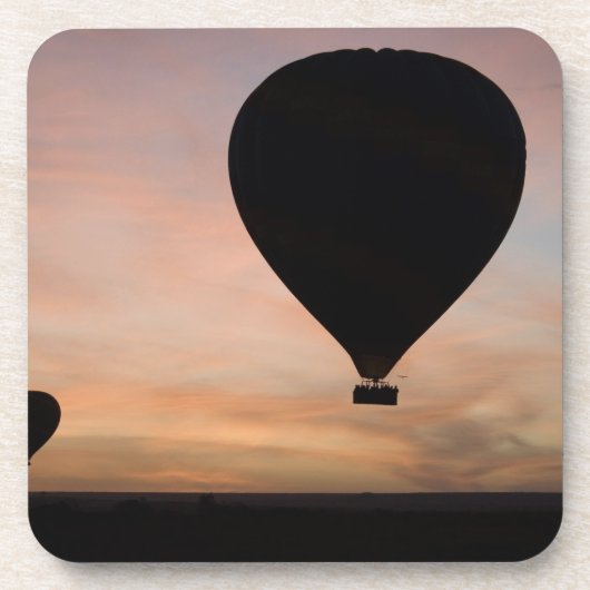 Afrika, Kenia, Masai Mara. Zwei Ballons schweben Untersetzer (Vorderseite)