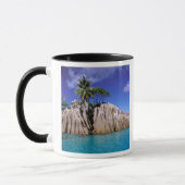 Afrika, Seychellen, La Digue Island. Granit Tasse (Links)