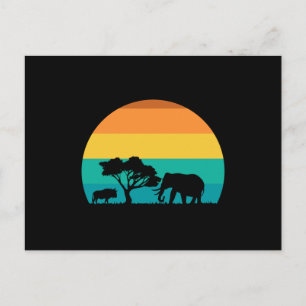 Afrika Sonnenuntergang mit Elefanten und Gnu Retro Postkarte