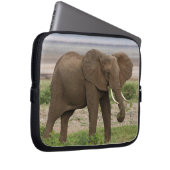 Afrika. Tansania Elefant am Lake Manyara NP. Laptopschutzhülle (Vorne Rechts)