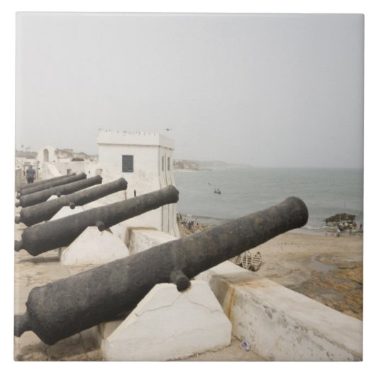 Afrika, Westafrika, Ghana, Elmina. Kanonenkarren Fliese (Vorderseite)