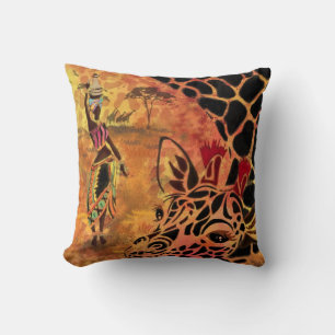 Afrikanerin und Giraffe Wurfkissen Kissen