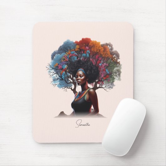 Afrikanisch-amerikanische Frau mit baumgeschmückte Mousepad (Mit Mouse)