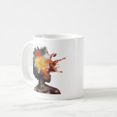 Afrikanisch-amerikanische Frau mit geblümtem Afro- Kaffeetasse (Vorderseite Links)