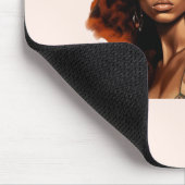 Afrikanisch-amerikanische Frau mit Majestic Lion Mousepad (Ecke)