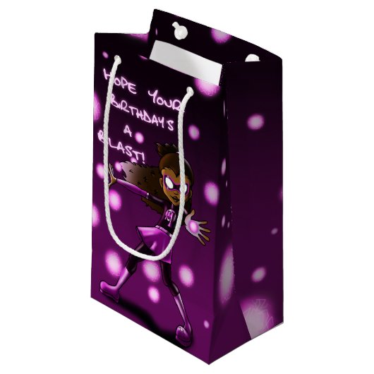 Afrikanisch-Amerikanische Girl Superhero Kleine Geschenktüte (Vorderseite Schrägansicht)