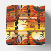 Afrikanische Beautiful Woman Silhouette über afrik Geschenkschachtel (Oben)