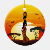 Afrikanische Beautiful Woman Silhouette über afrik Keramik Ornament (Hinten)