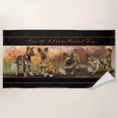 Afrikanische bemalte Welpen Strandtuch (Vorderseite)