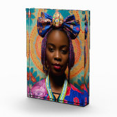 Afrikanische Dame mit großer Bug und Medaille Fotoblock (Rechts)