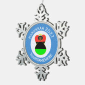 Afrikanische Diaspora Angel Hanukkah Flag Personal Schneeflocken Zinn-Ornament (Rechts)