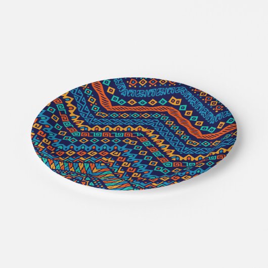 Afrikanische, ethnische Muster funkige Farben Pappteller (Schrägansicht)