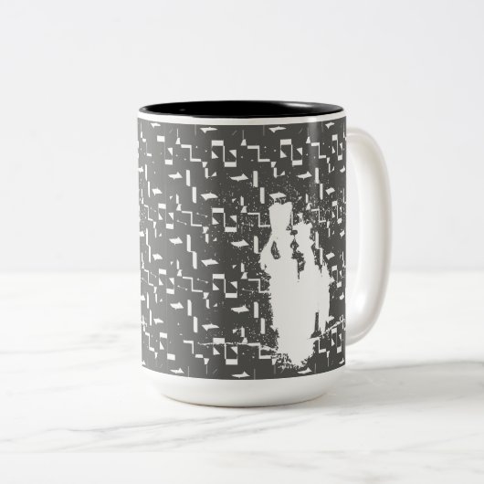 Afrikanische Frauen, die Wasser-Tasse tragen Zweifarbige Tasse (VorderseiteRechts)