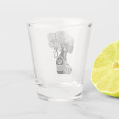 Afrikanische Girl Portrait Tribal Tattoo Schnapsglas (Rückseite)