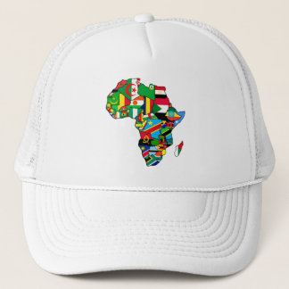 Afrikanische Karte von Afrika-Flaggen innerhalb Truckerkappe