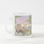 Afrikanische Löwen an der Erholungs-Tasse Mattglastasse (Links)