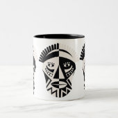 Afrikanische Maske-Tasse Zweifarbige Tasse (Mittel)