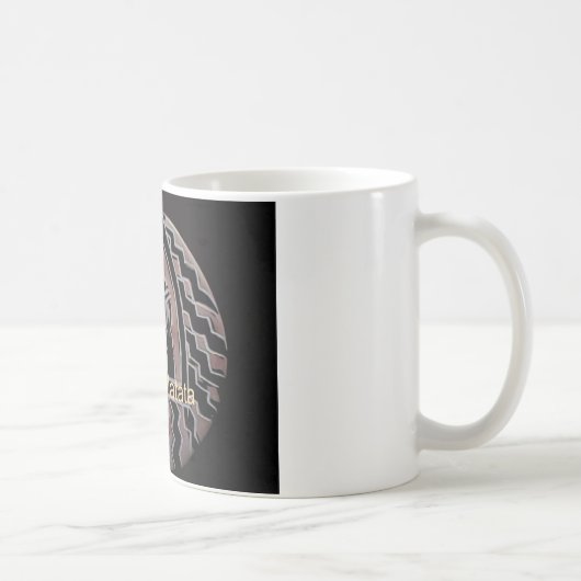 Afrikanische Schönheit: Bongo Maasai Portrait Trib Kaffeetasse (Rechts)