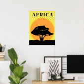 Afrikanischer Akazienbaum gegen einen orangefarben Poster (Heimbüro)