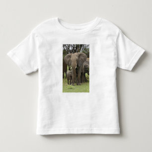 Afrikanischer Elefant   Herde Kleinkind T-shirt