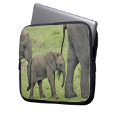 Afrikanischer Elefant mit Baby Laptopschutzhülle (Vorderseite Links)