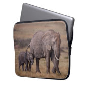 Afrikanischer Elefant mit Baby Laptopschutzhülle (Vorderseite Links)