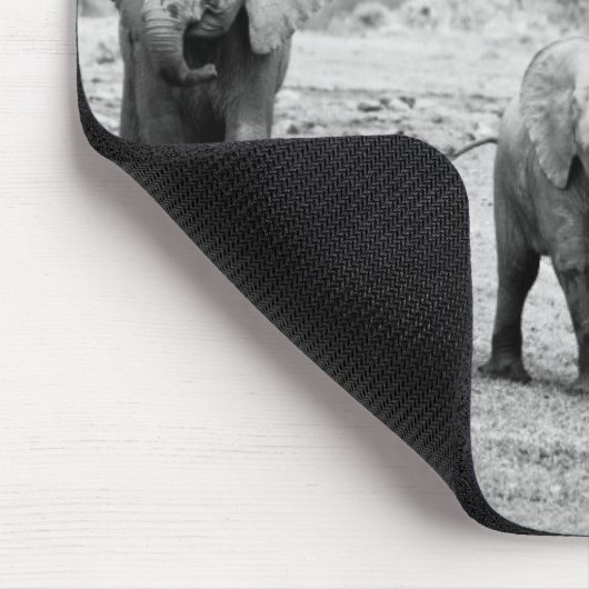 Afrikanischer Elefant u. Kälber | Kenia, Afrika Mousepad (Ecke)
