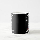 Afrikanischer Graupapagei vor dem winzigen Raptor Kaffeetasse (Mittel)