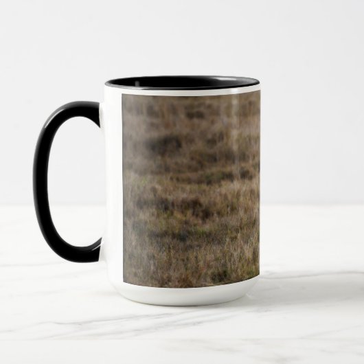 Afrikanischer Löwe im Gras Tasse (Links)