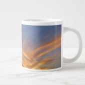 AFRIKANISCHER SUNSET SKY Jumbo-Tasse (Rechts)