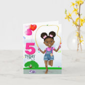 Afrikanisches amerikanisches Mädchen Skipping Birt Karte (Gelbe Blume)