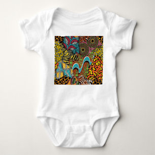 Afrikanisches Gewebe: Wildtierpatchwork. Baby Strampler