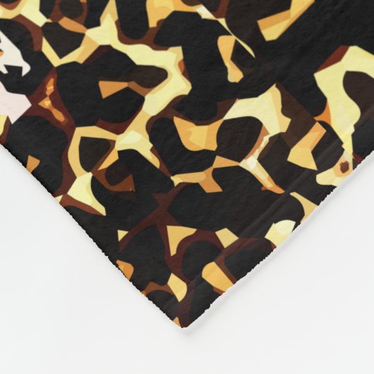 Afrikanisches Haus im ethnischen Stil Fleecedecke (Ecke)