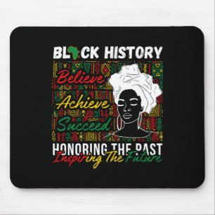 Afro Girl Honoring vergangene Inspirier von Future Mousepad