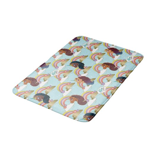 Afro Unicorn Rainbow and Hearts Muster Badematte (Schrägansicht)