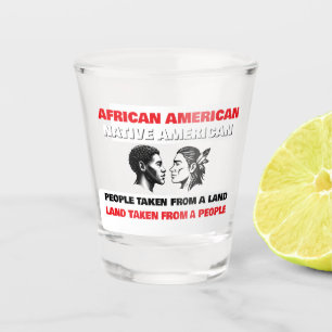 Afroamerikaner und indianische Amerikaner Schnapsglas