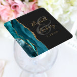 Agate Geode Script Aquamarin Gold Dark Wedding Rechteckiger Pappuntersetzer<br><div class="desc">Dieser elegante,  moderne Untersetzer besticht durch ein aquamarines Aquarellfarben-Geodesign,  das mit Imitaten bestickt wurde,  die mit goldenen Glitzer verziert sind. Anpassen Sie den goldfarbenen Text einfach auf einem kohlegrauen Hintergrund,  mit den Namen der Braut und des Bräutigams in handschriftlicher Kalligrafie über einen großen,  mittelgrauen Ampersand.</div>