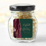 Agate Geode Script Burgundy Gold Green Wedding Quadratischer Aufkleber<br><div class="desc">Dieser moderne Hochzeitsaufkleber ist mit einem bordeauxfarbenen Aquarellmuster bestickt,  das mit goldenen Imitaten bestickt ist. Anpassen Sie den goldfarbenen Text einfach auf einem smaragdgrünen Hintergrund,  mit den Namen der Braut und des Bräutigams in handgeschriebener Kalligrafie über einen großen Ampersand.</div>