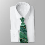 Agate Green Gold Emerald Neck Tie Krawatte<br><div class="desc">Krawatte mit Agate Green Gold Glitzer Edelstein Marmor Smaragdfarben Personalisiert Geburtstag - Geburtstag - Jubiläum oder Hochzeit Krawatte / Geschenk - oder Hinzufügen - Text - Make Your Special Gift - Neu vergrössern und verschieben oder entfernen und fügen Sie Text / Elemente mit Anpassungstool. Design von MIGNED. Bitte schauen Sie...</div>