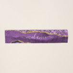 Agate Lila Gold Glitzer Marbella Individuelle Name Schal<br><div class="desc">Scarf mit Agate Lila Violet Gold Glitzer Geode Individuelle Name Sparkle Marmor Personalisiert Geburtstag - Geburtstag oder Hochzeitsgeschenk / Beißig - Fügen Sie Ihren Namen - Text oder Entfernen - Make Your Special Scarves Geschenk - Größe ändern und verschieben oder entfernen und fügen Sie Text / Elemente mit Anpassungstool. Design...</div>